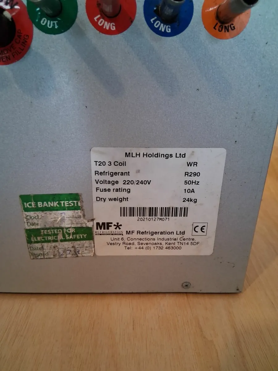 Bar cooler & equipment - Image 1