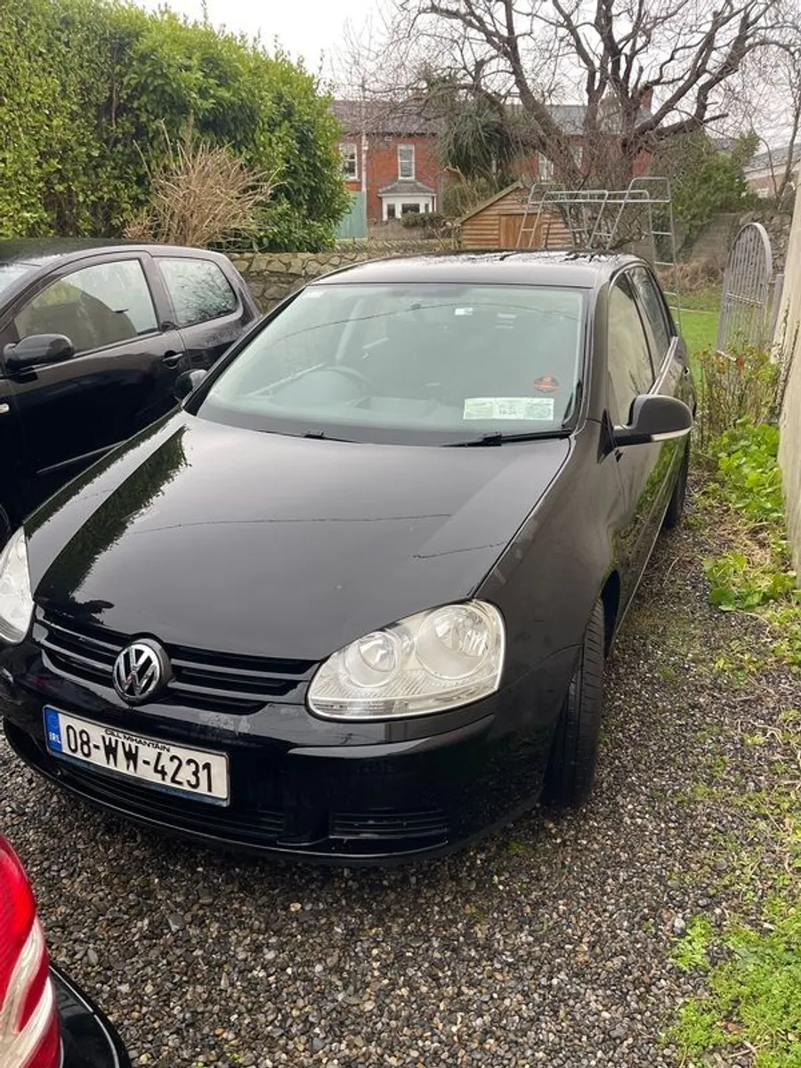 2008 Volkswagen Golf - Image 1