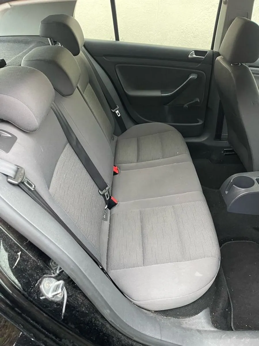 2008 Volkswagen Golf - Image 4