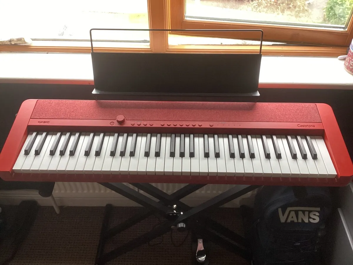 Casiotone keyboard CT-S1 - Image 1
