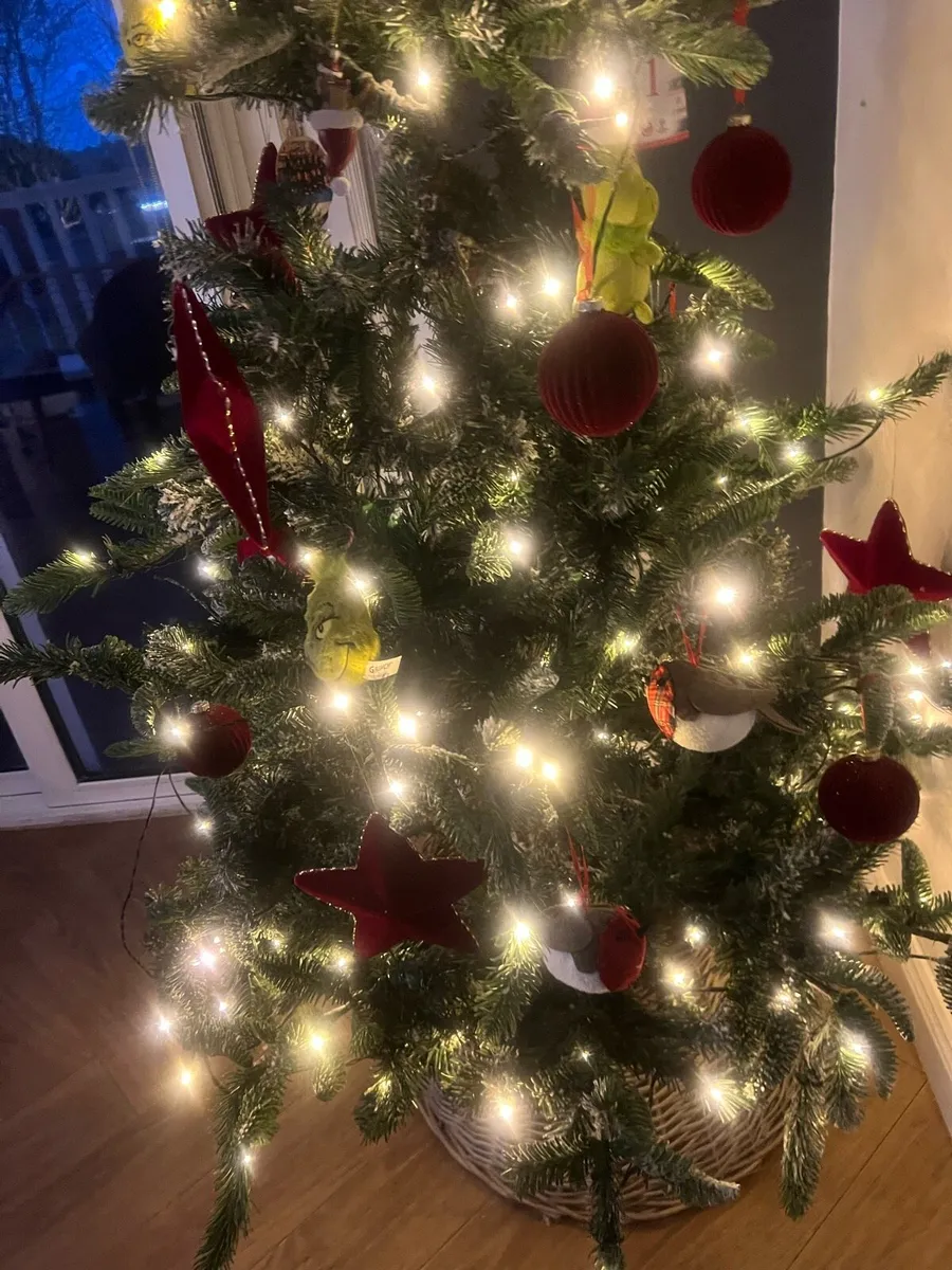 Christmas tree pre lite - Image 3