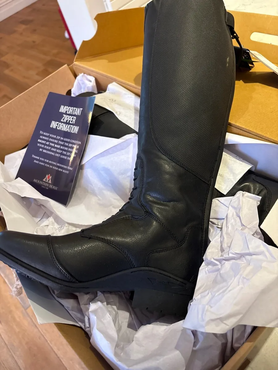 Horse riding boots - Image 1