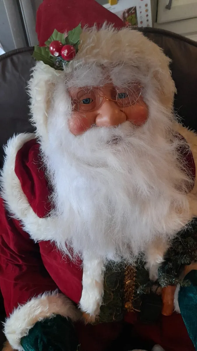Large santa christmas decoration - Image 3