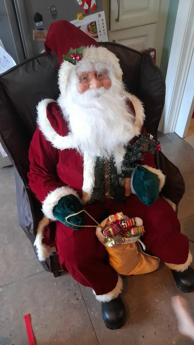 Large santa christmas decoration - Image 4