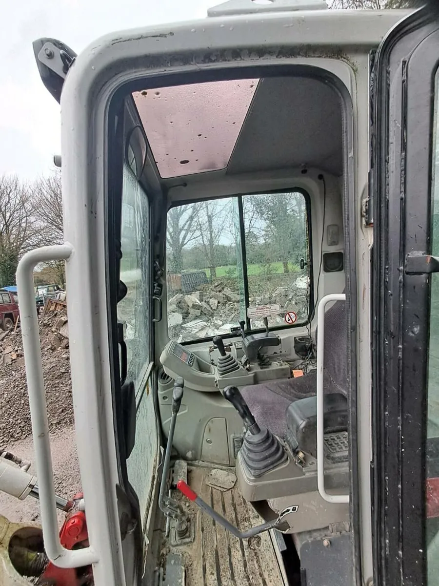 Takeuchi TB216 - Image 4