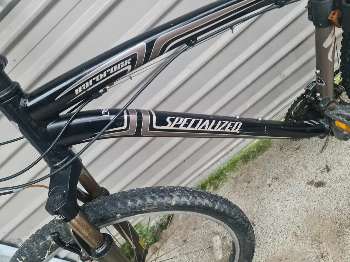 21 speed lightweight specialized mountain bike - Image 4