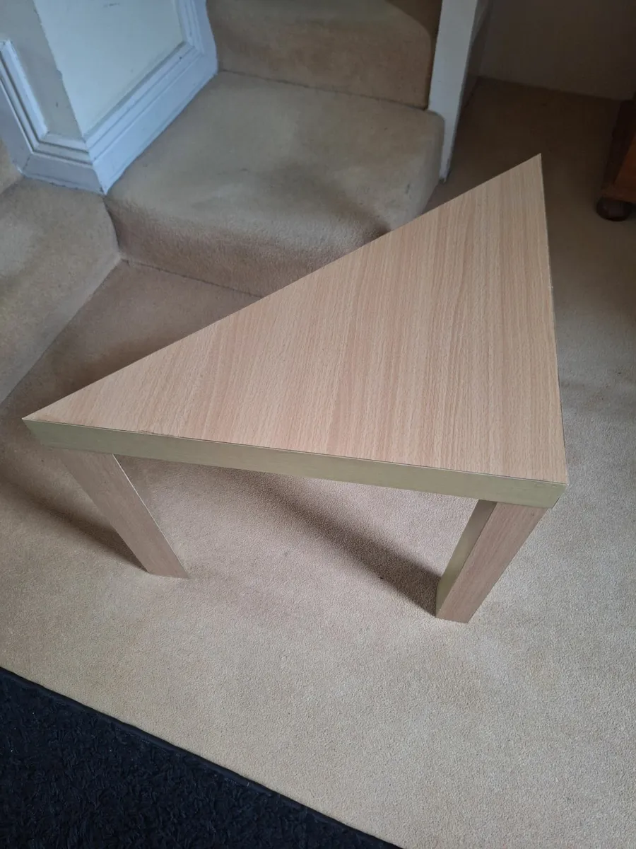 Corner small side table - Image 3