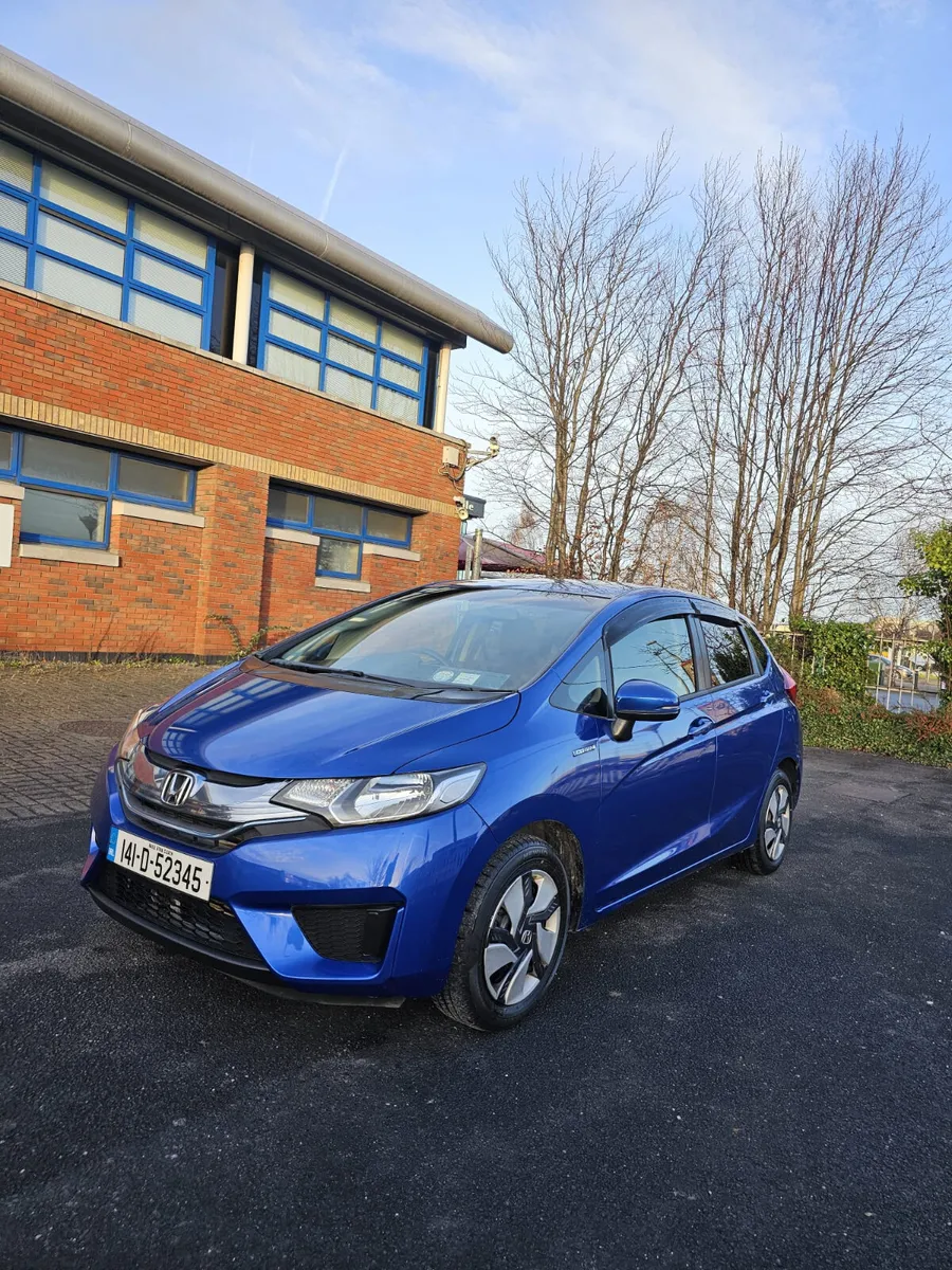 Honda Fit 2014  Automatic Hybrid - Image 1