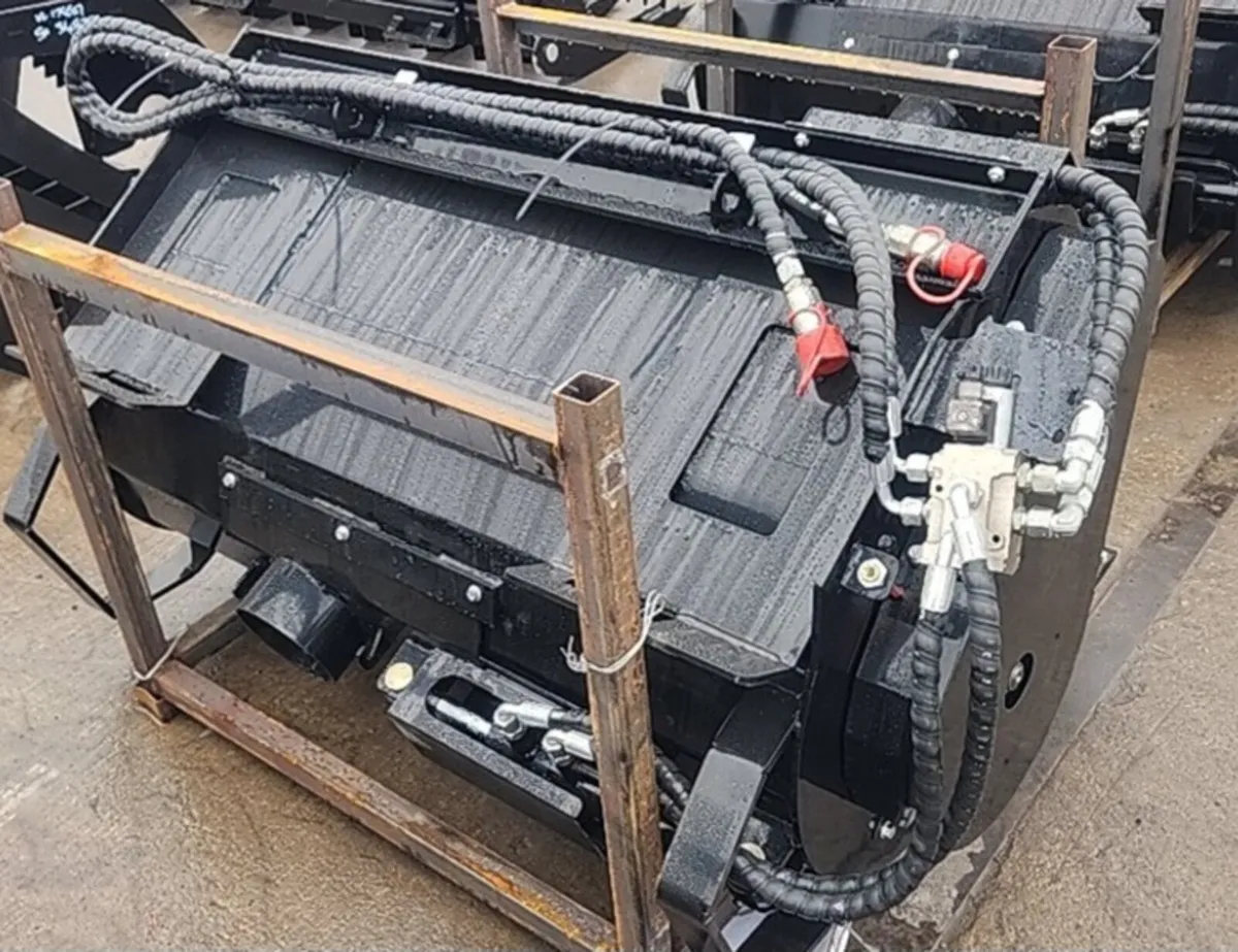 Concrete mixing bucket to suit skidsteer - Image 1