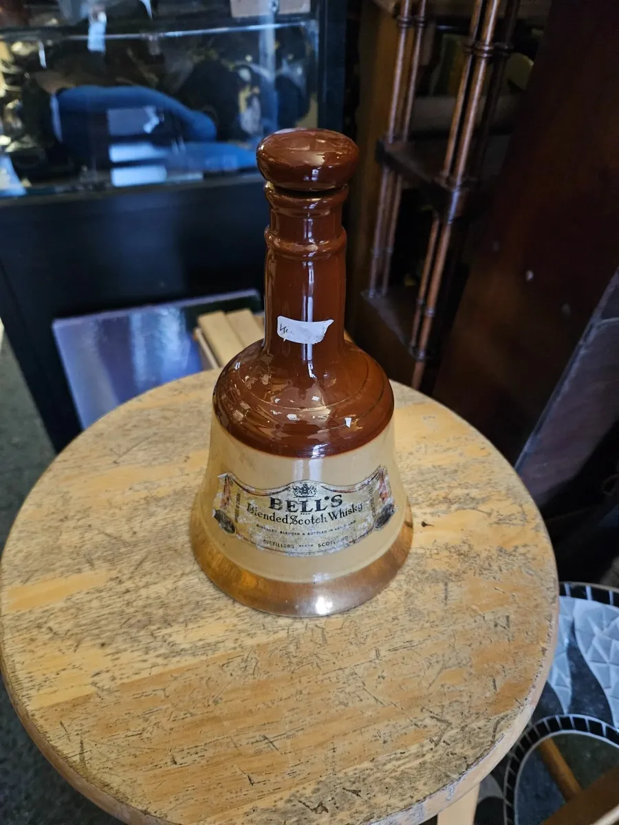 Bells Scottish Whiskey - Image 2