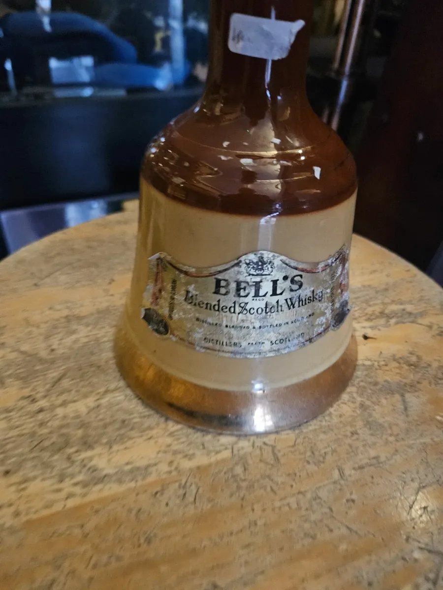 Bells Scottish Whiskey - Image 3