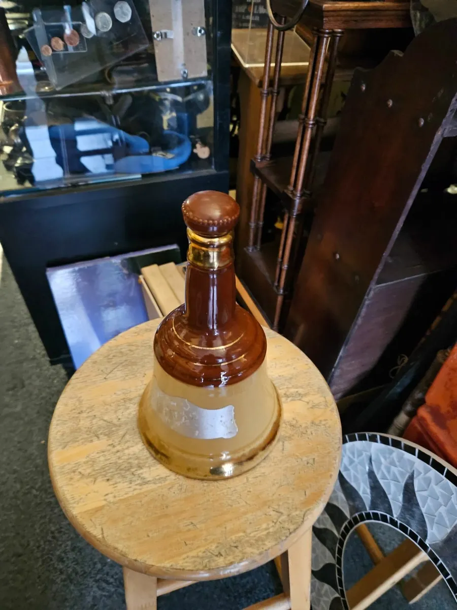 Bells Scottish Whiskey - Image 2