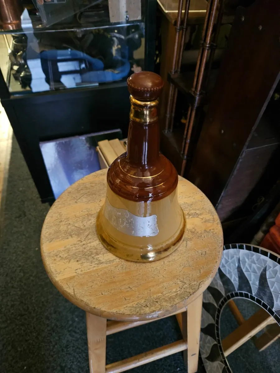 Bells Scottish Whiskey - Image 3