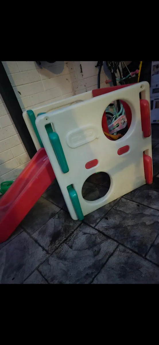 Baby activity unit - Image 1