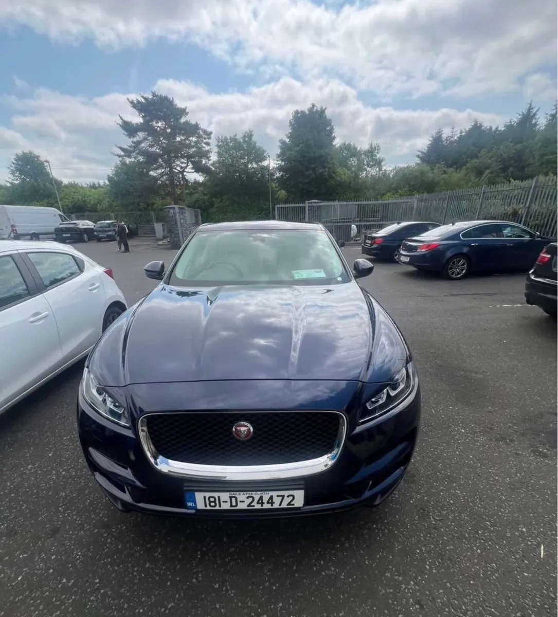 Jaguar F-Pace 2.0D 163 PS RWD Prestige €22,000 - Image 2