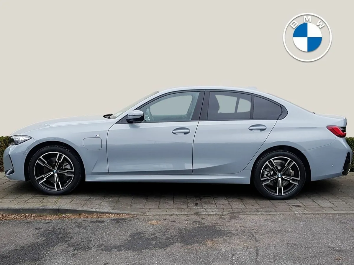 BMW 3-Series 330e M Sport - Image 3