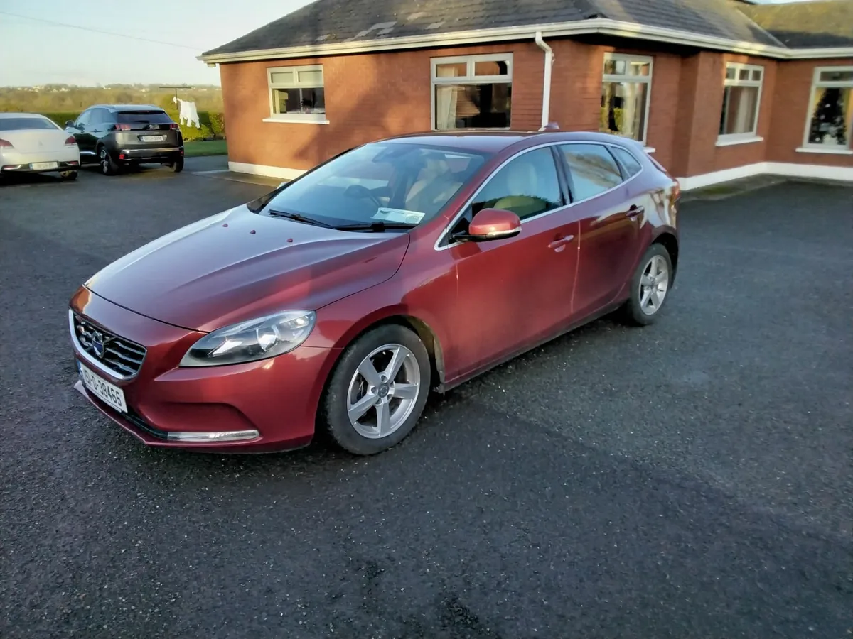 2015 Volvo V40 1.6 Diesel NCT September 2026 - Image 2
