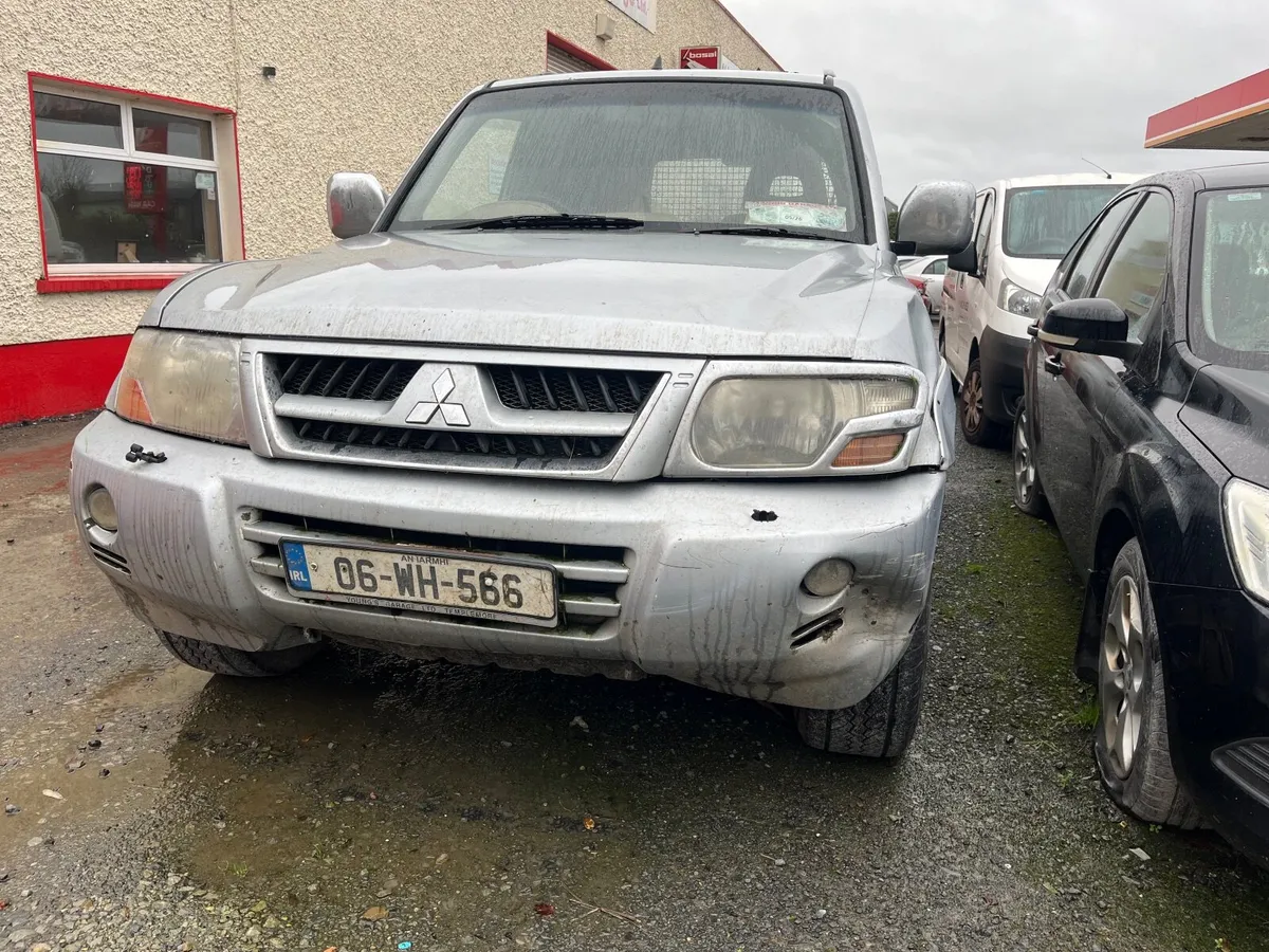 Mitsubishi Pajero 2006 - Image 2