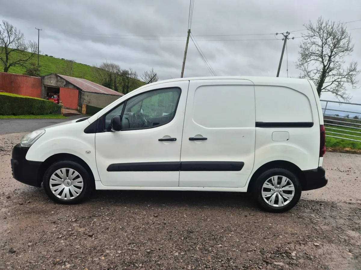 Citroen Berlingo 2016 - Image 2