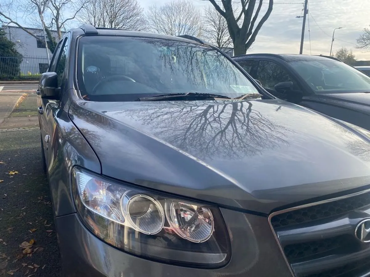 2008 Hyundai Santa Fe - Image 3