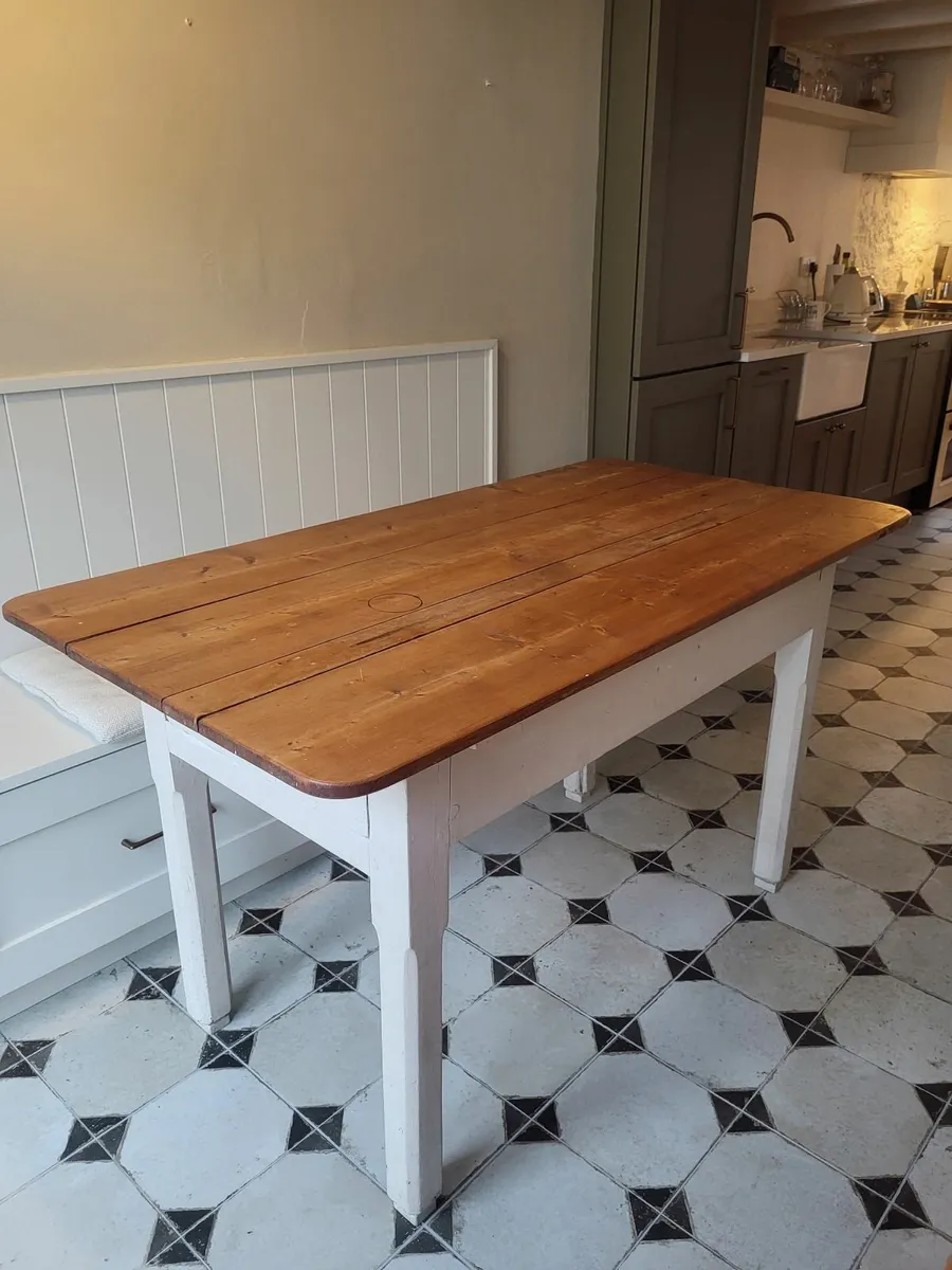 Kitchen Table - Image 1