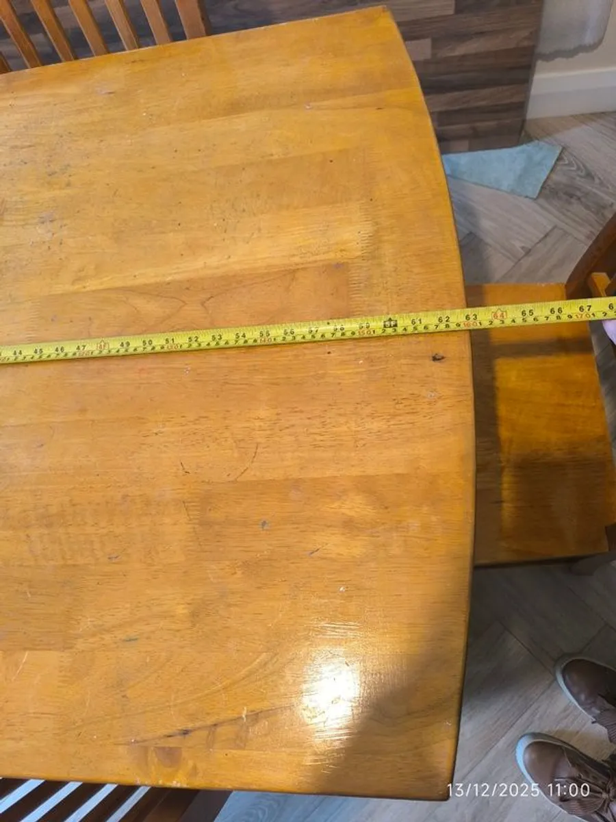 Table and 6 chairs - Image 4