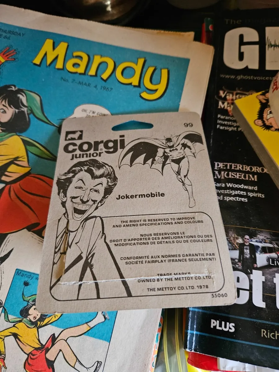 Vintage Corgi Batman Joker Car - Image 2