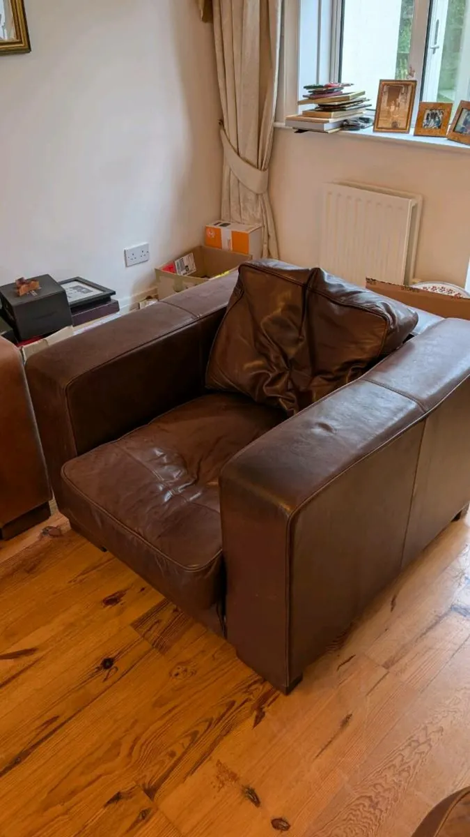 3 piece Leather Sofa Set - Image 4