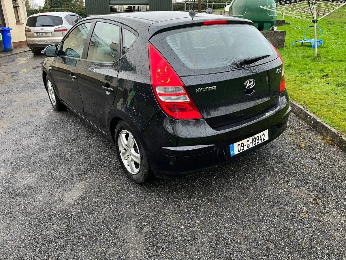 Hyundai i30 diesel with nct & tax - Image 3