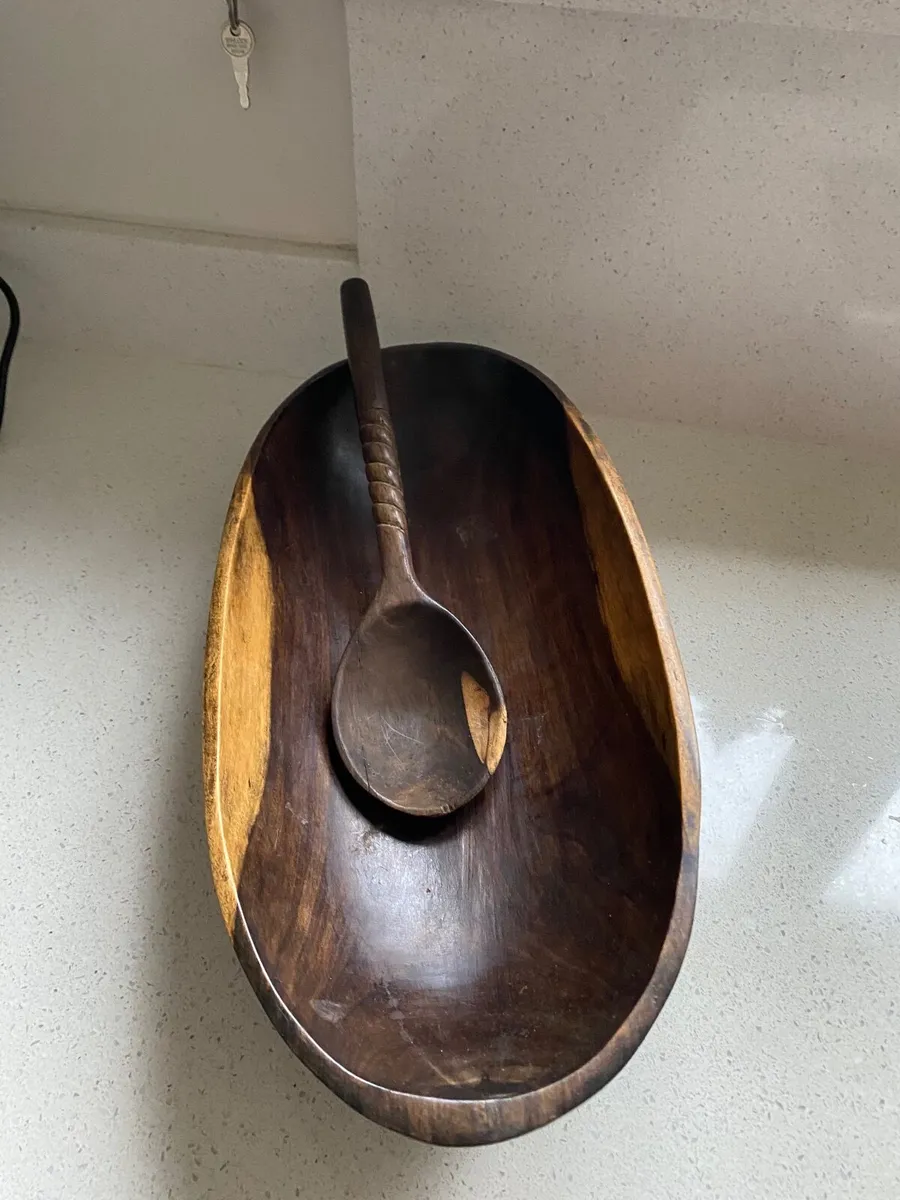 Wooden bowl / dish for FREE - Image 1