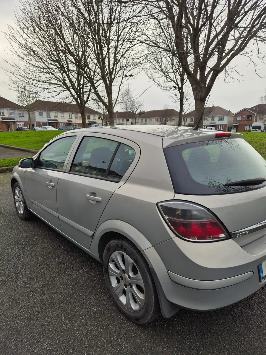 Opel Astra 2008 - Image 3
