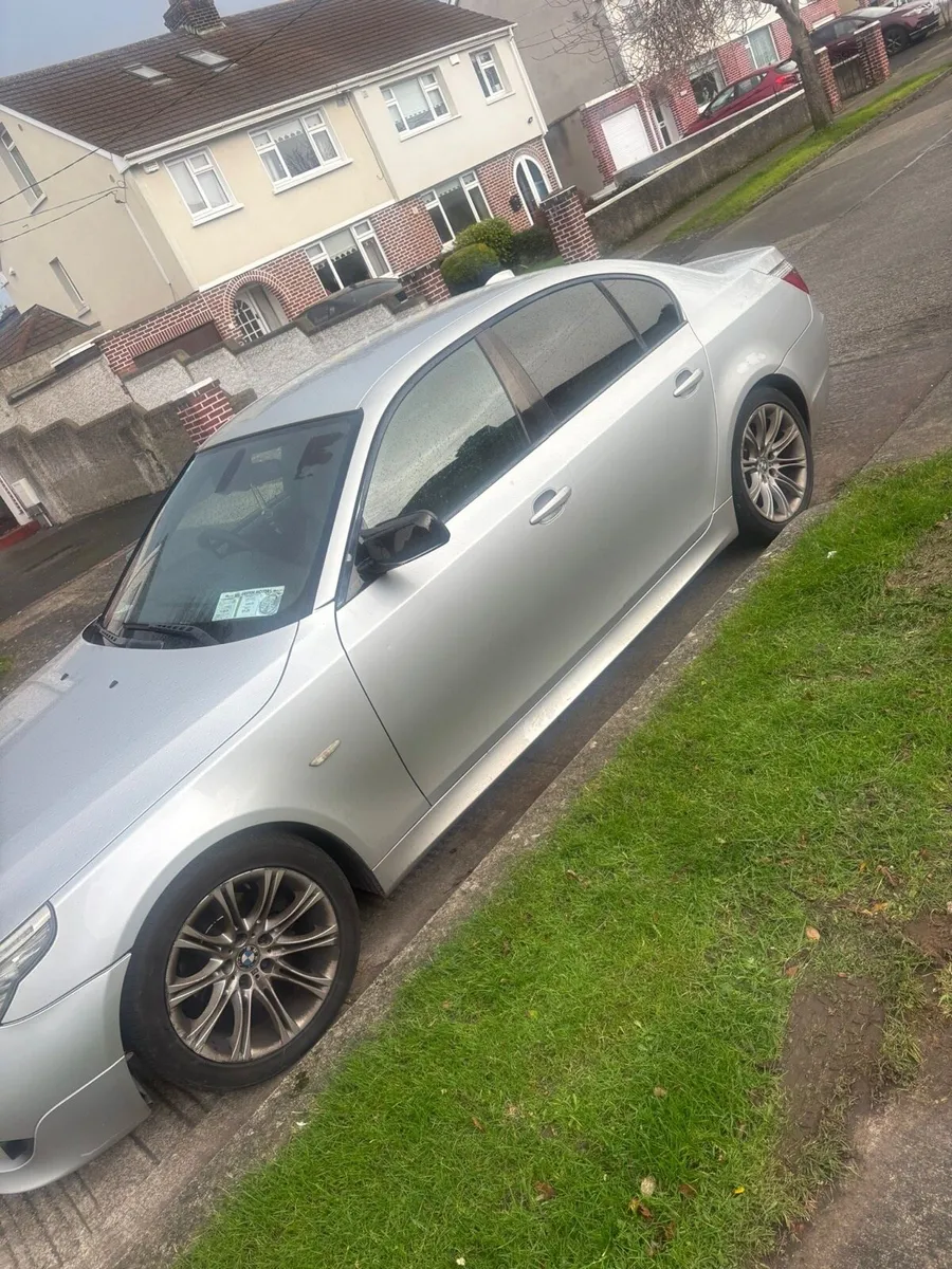 BMW 520d 2007 - Image 4
