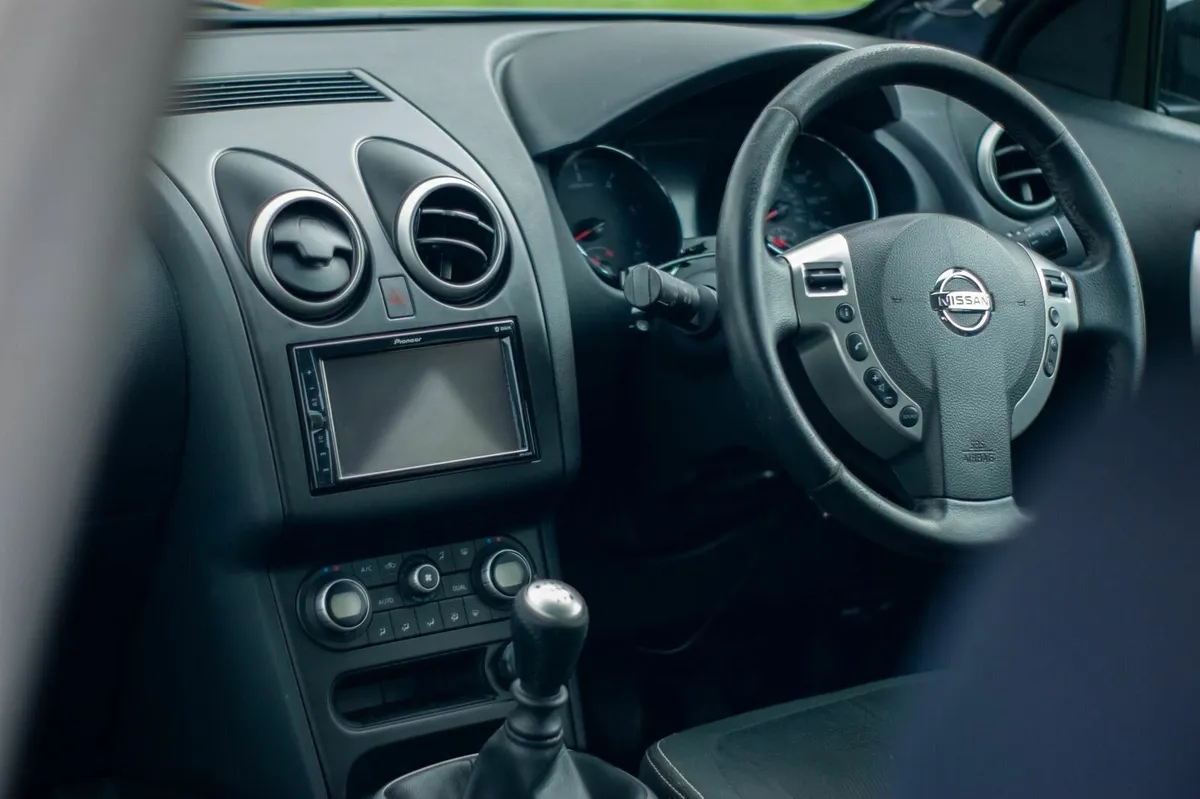 Nissan Qashqai 2010 - Image 3