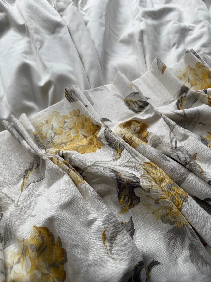 Luxury Custom- made Lined Curtains - 2 pairs - Image 3