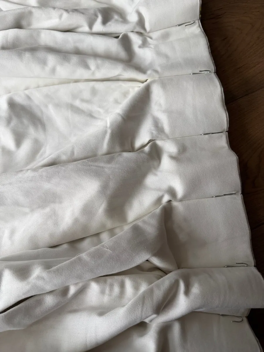 Luxury Custom- made Lined Curtains - 2 pairs - Image 4