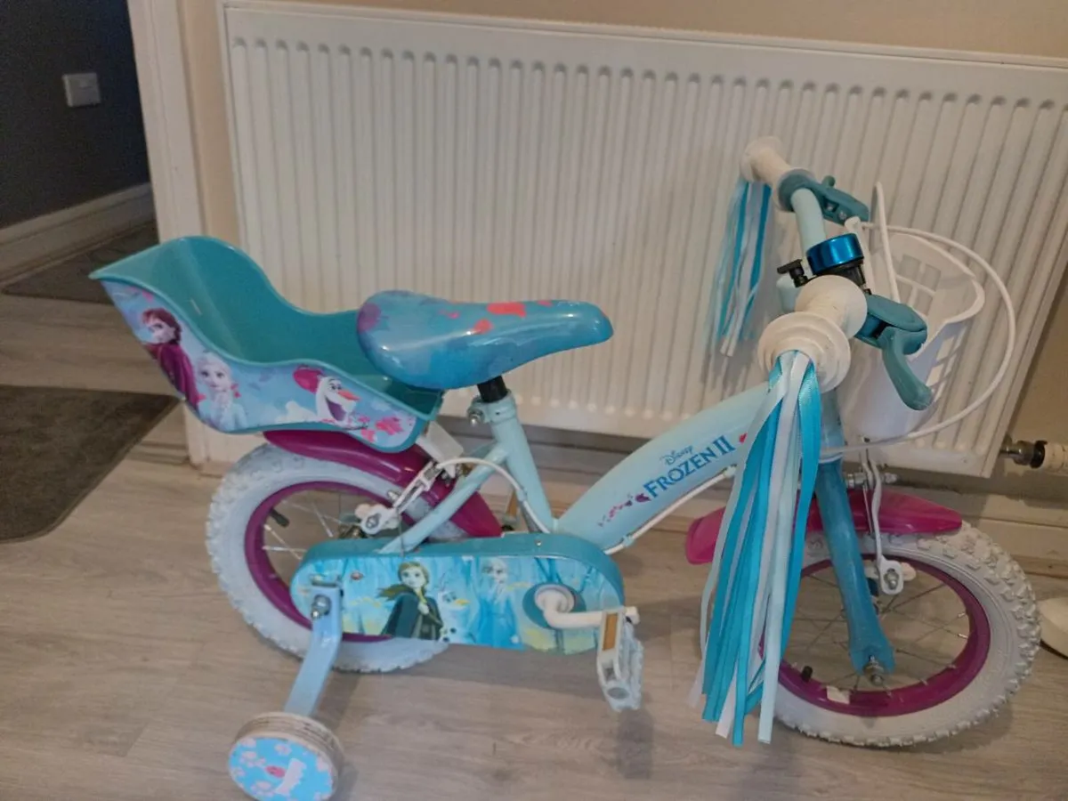 Kids frozen bike size 12 inch wheels - Image 1