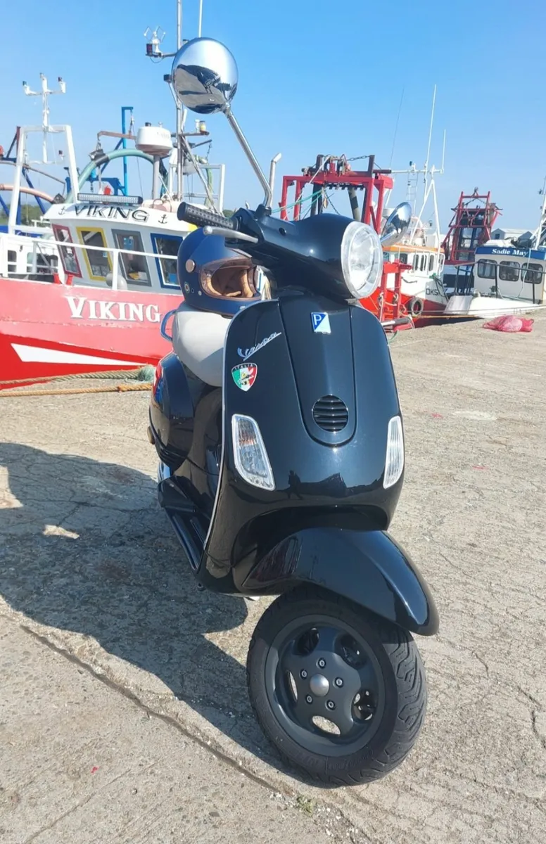 Piaggio Vespa LX125 - Image 1