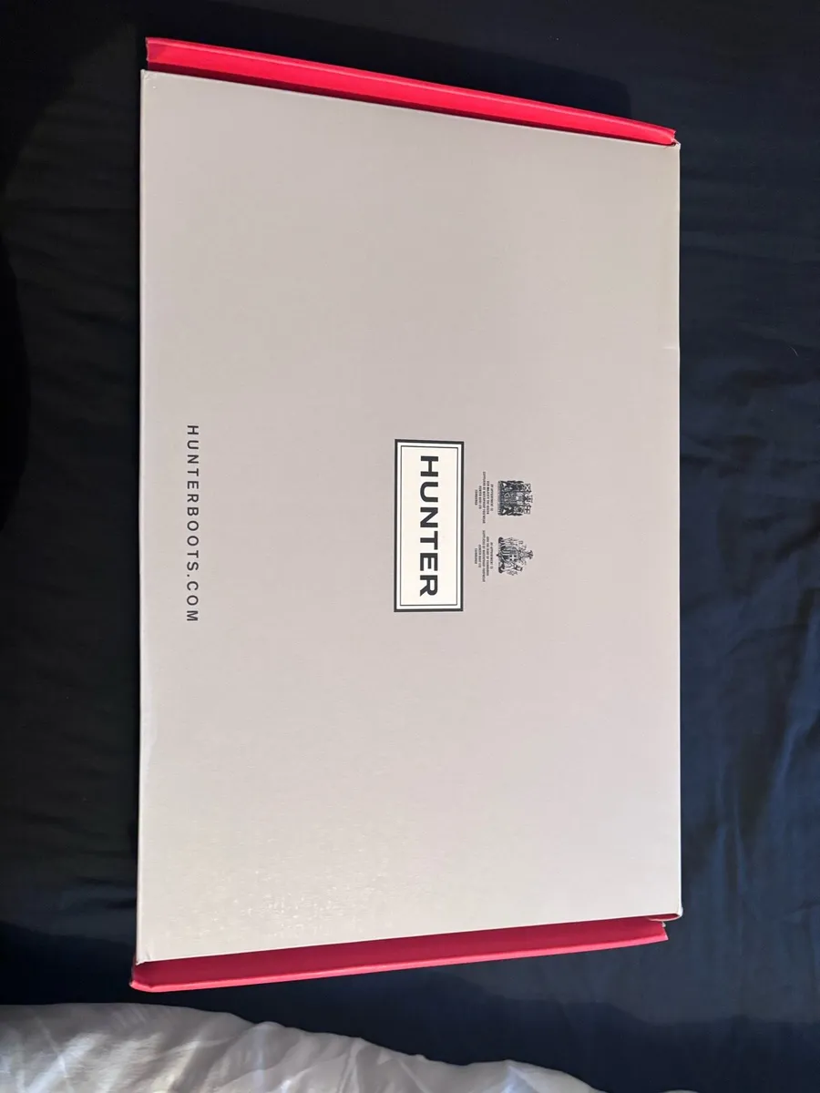 Hunter Original Tall, Women's Rain Boot Size 7 - Image 3