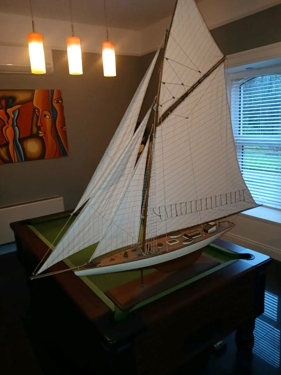 Model boat - Image 2