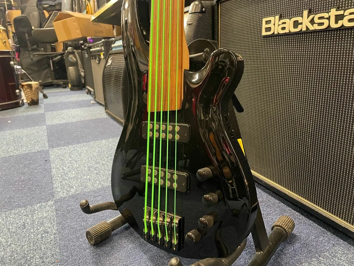 Harley Benton Fretless 5-String Bass - Image 1