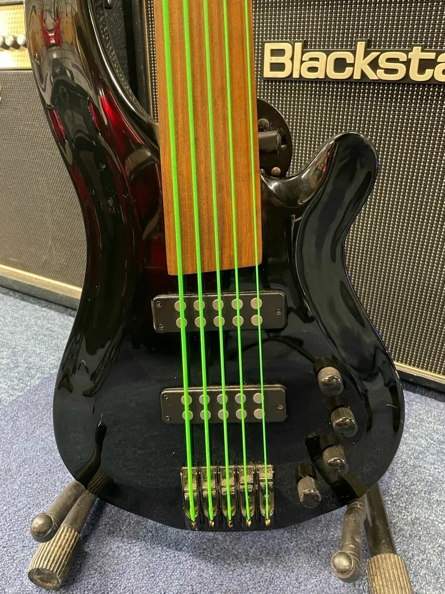 Harley Benton Fretless 5-String Bass - Image 3