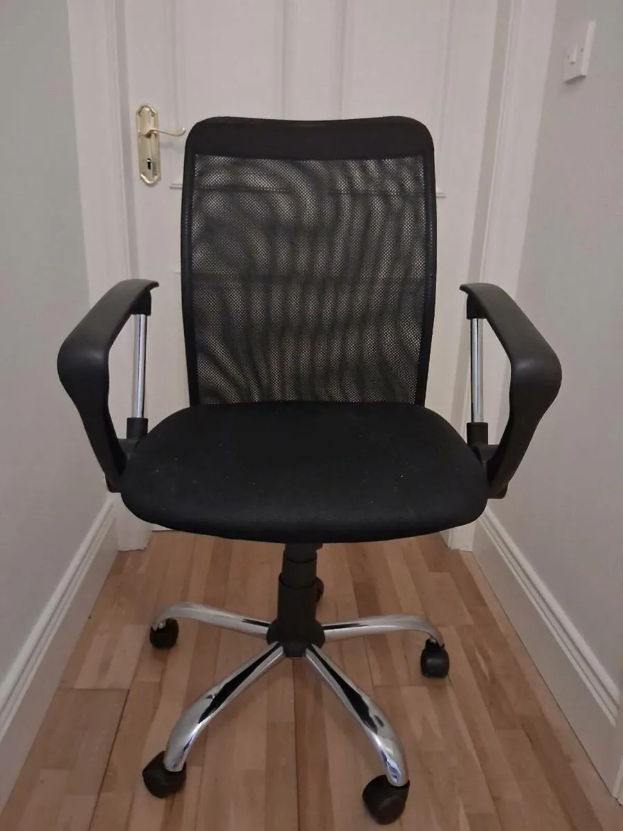 2 x Office Chairs,  Two for 30 euro, very clean - Image 1