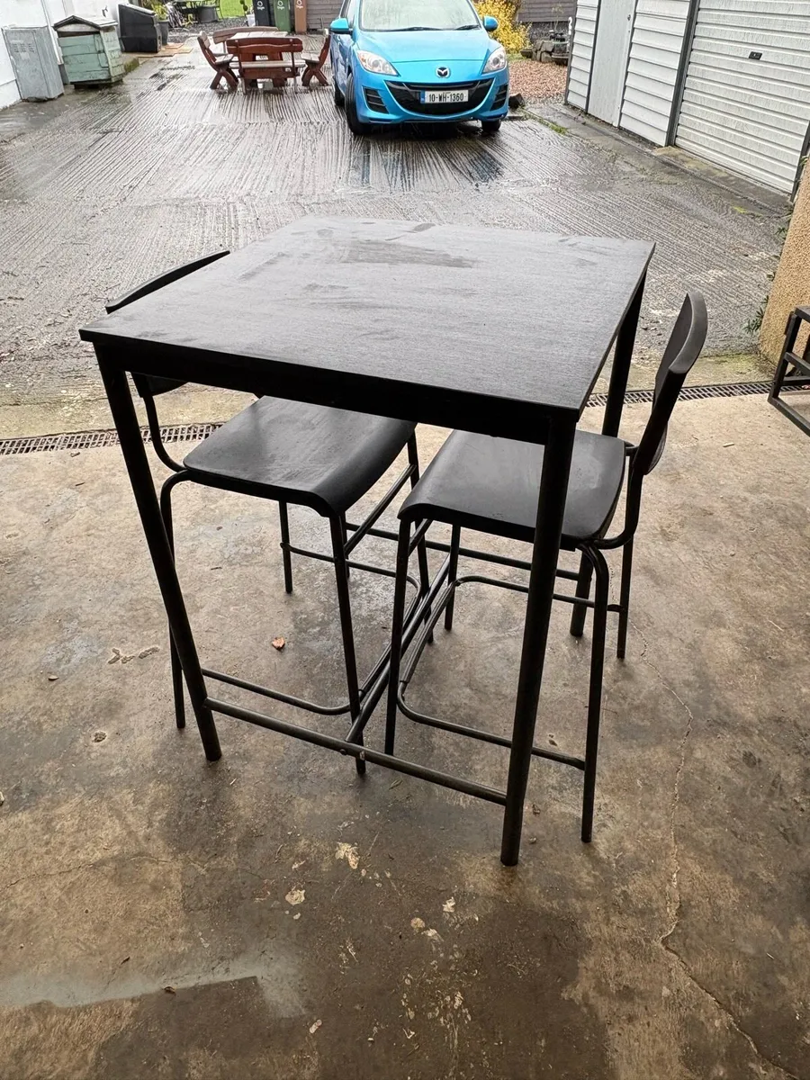 High table and 2 x high chairs - Image 1