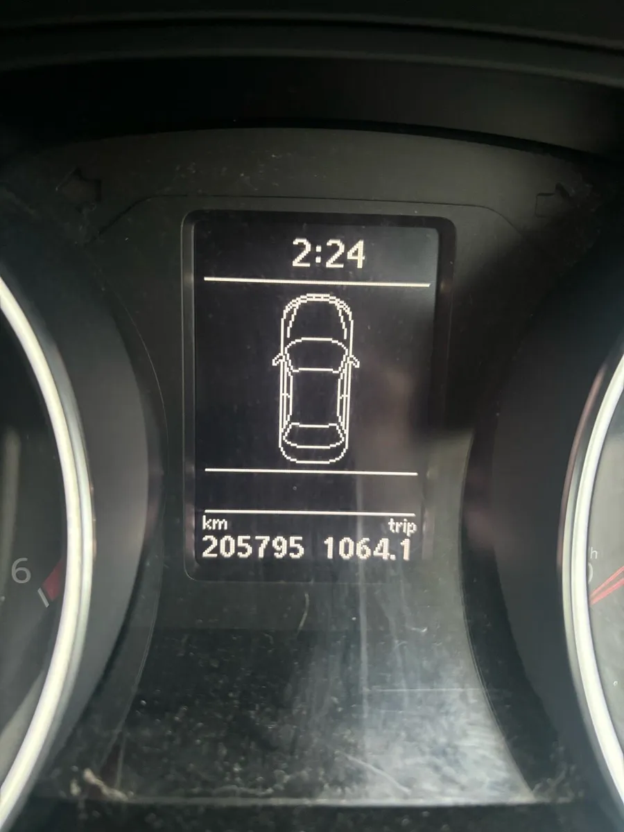 2016 Volkswagen Jetta 2.0 TDI CL - Image 4