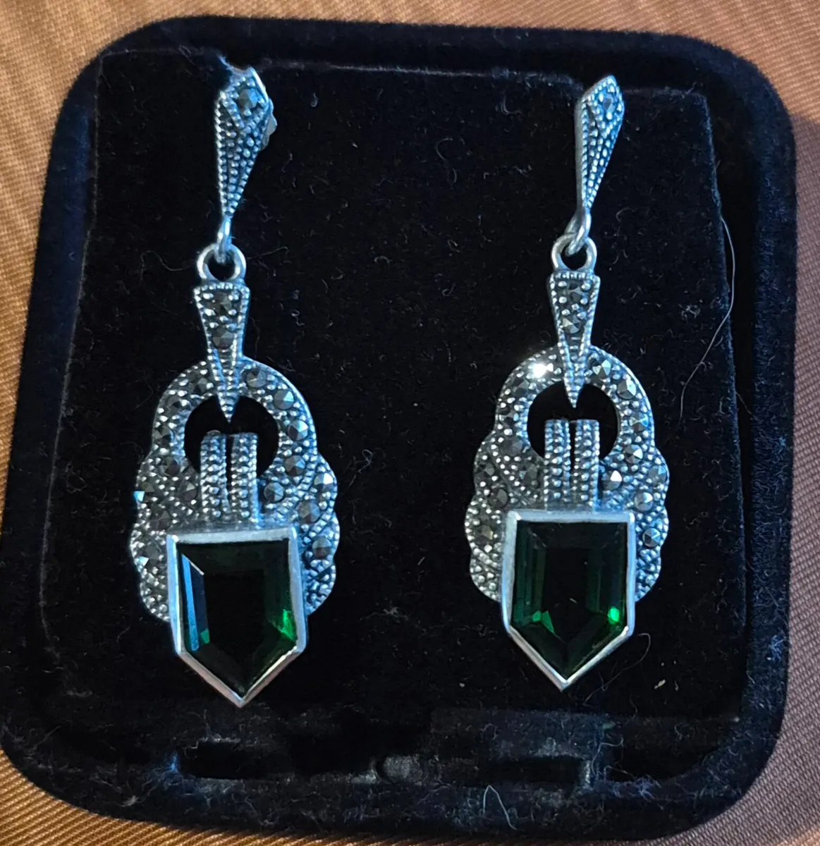 Silver Marcasite & Green Crystal Earrings - Image 2