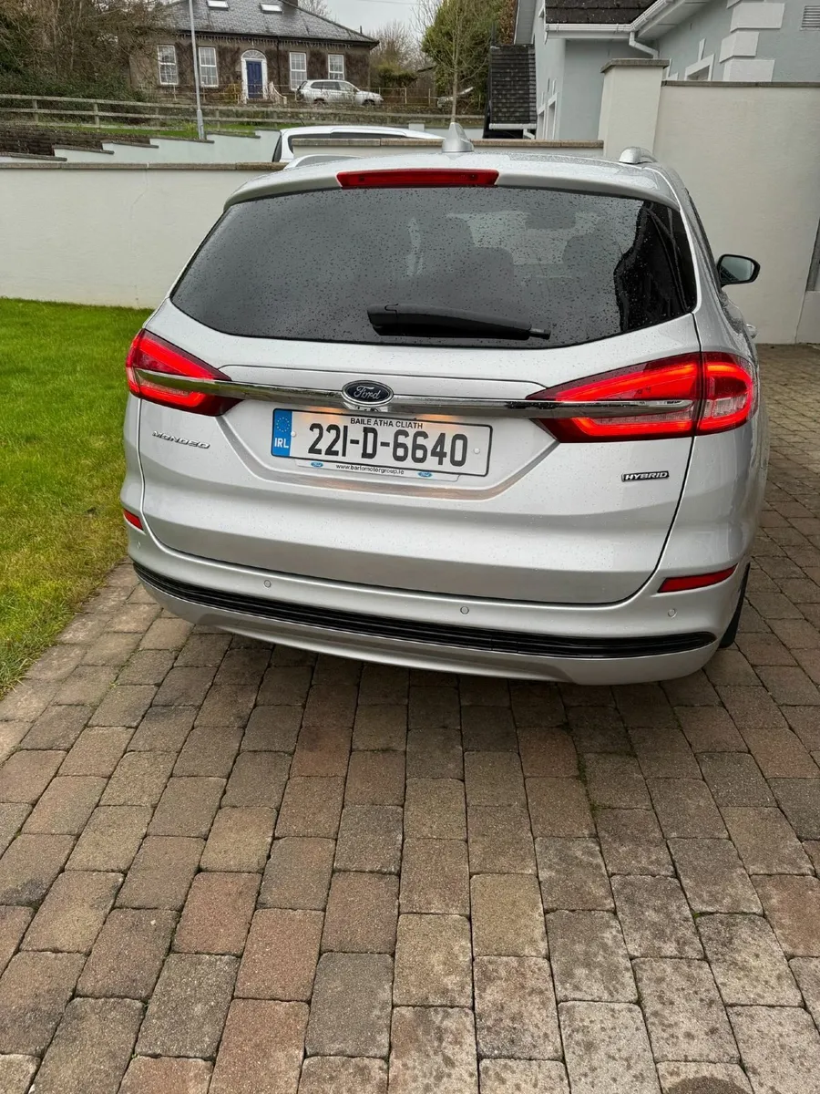 Ford Mondeo 2022 Titanium HEV Estate - Image 4