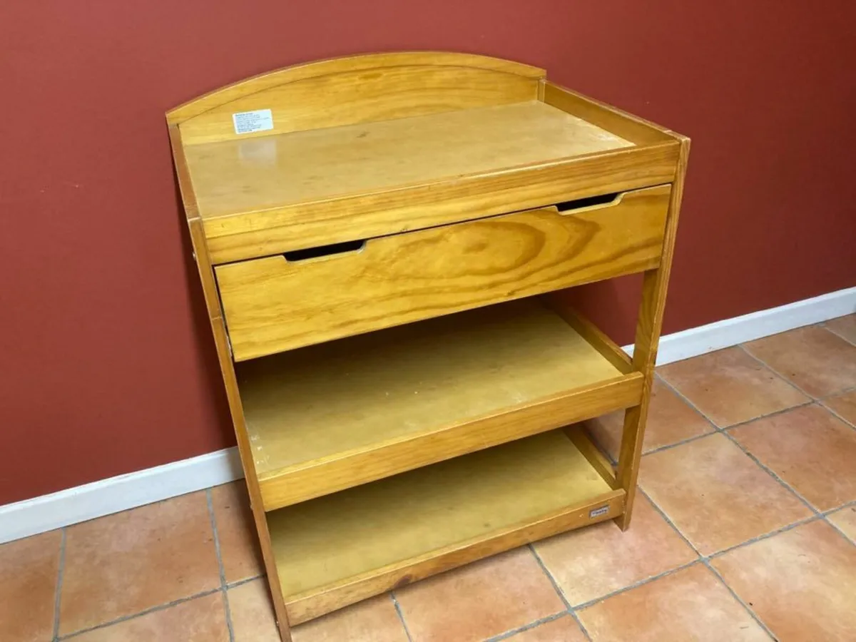 BR Baby Wooden Changing Unit With Drawer & Shelves - Image 2