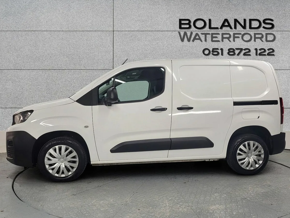 Peugeot Partner PARTNER PROFESSIONAL PLUS 1.5 Fian - Image 4