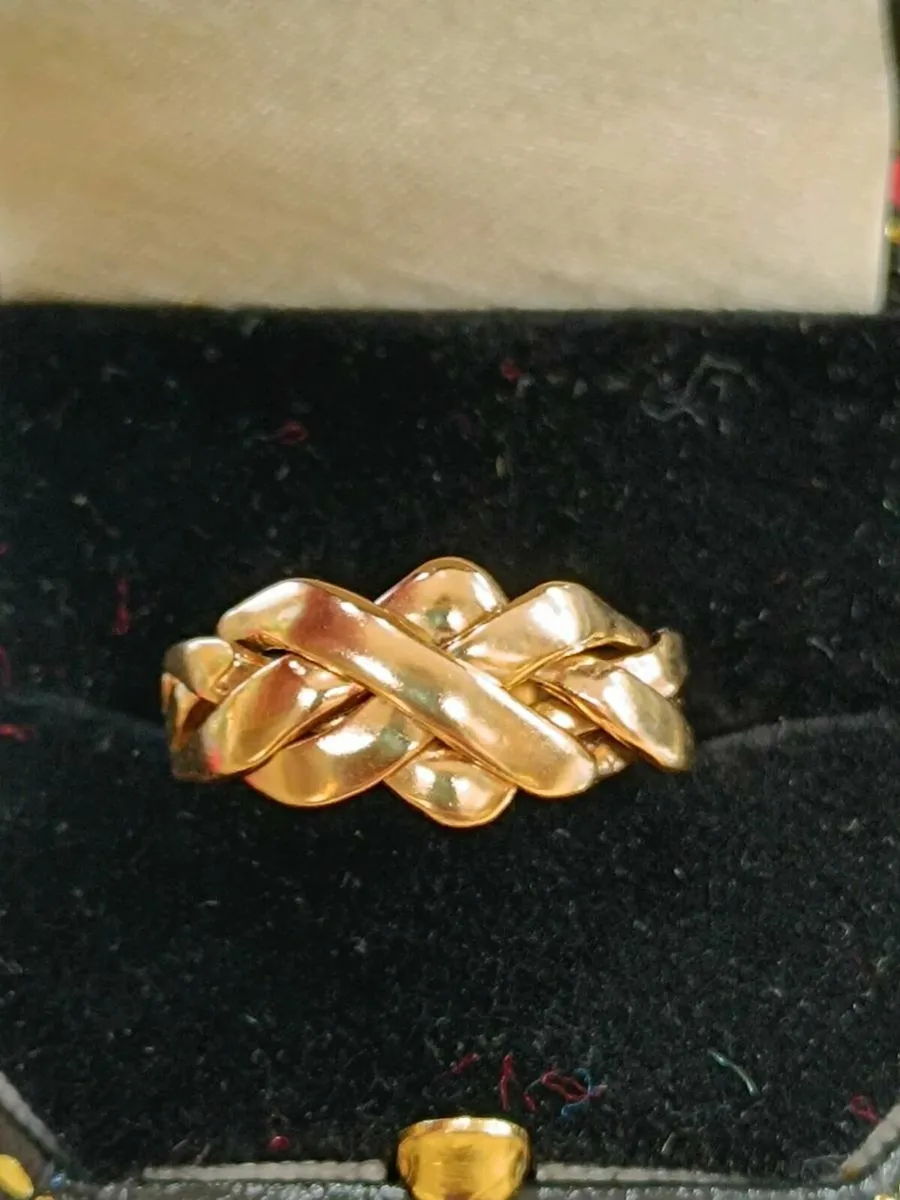 9k Yellow Gold Puzzle Ring - Image 2