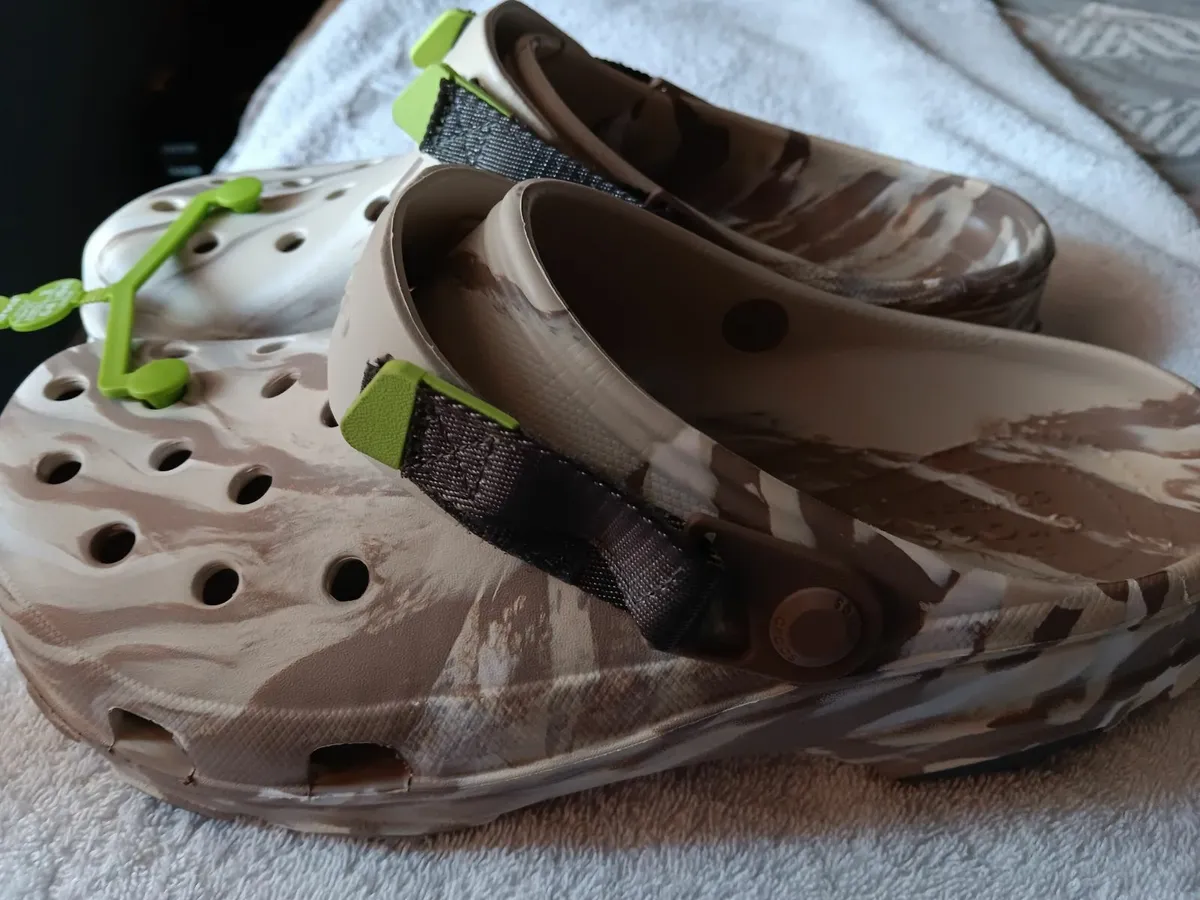 CROCS ALL TERRAIN (BRAND NEW) - Image 2